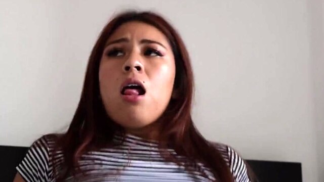 How delicious to see how my stepbrother masturbates and went into the room to fuck him