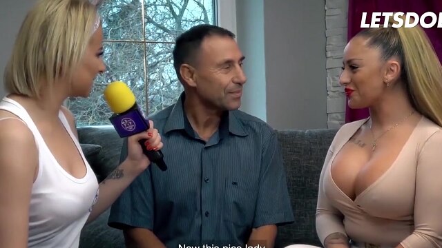 Sexy Dana Jayn Rides A Fanboy - LETSDOEIT