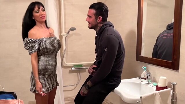 I fuck Lucas Peracchi while my husband is at work and get my tits filled with cum